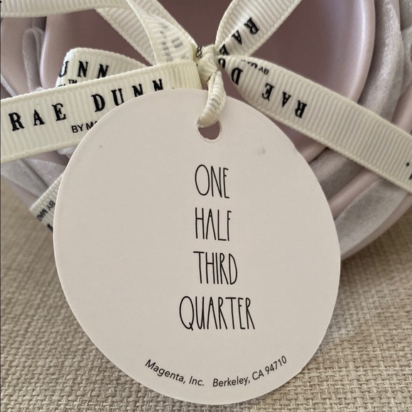 Rae Dunn Measuring Cup Set - Picture 2 of 2